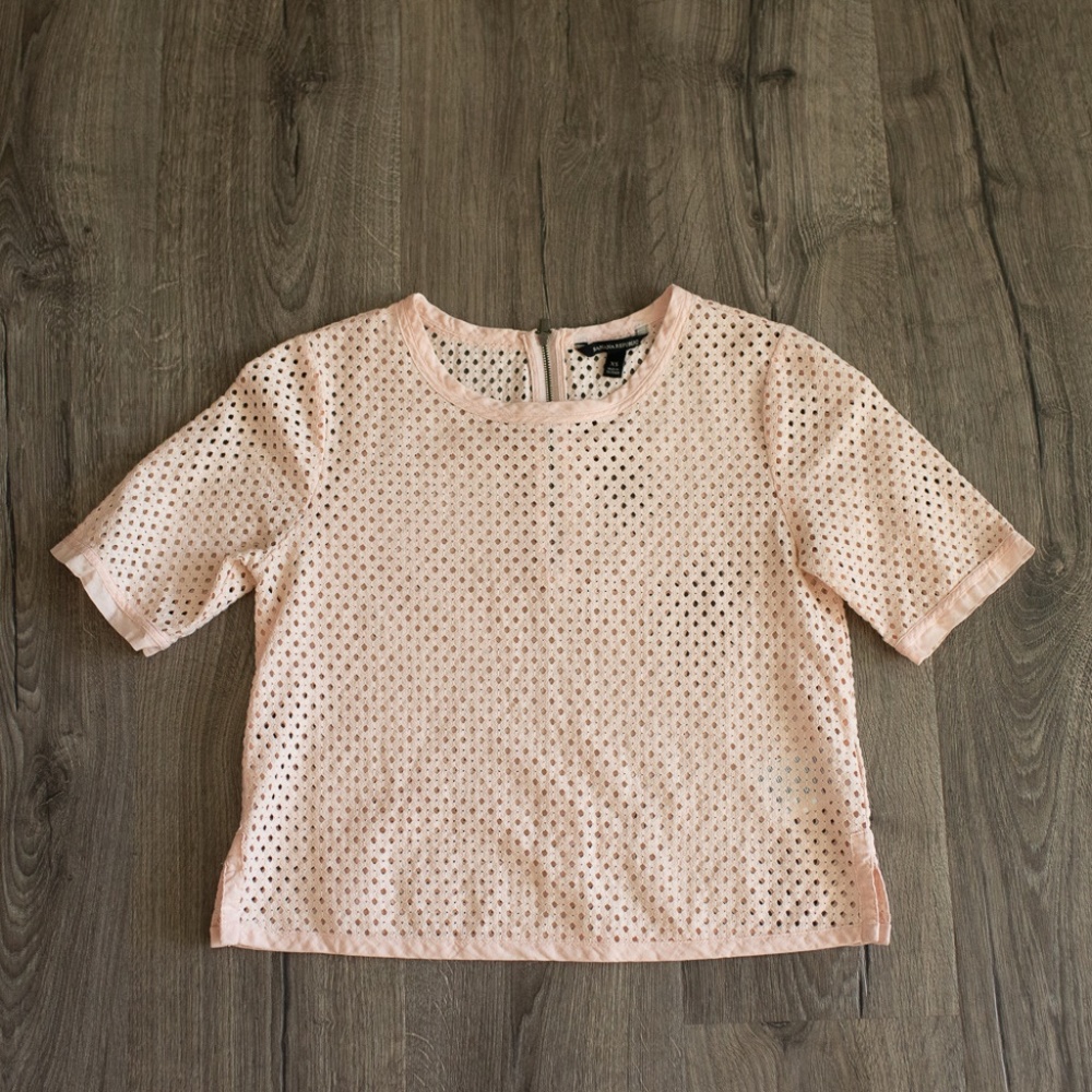Banana Republic xs peach lace eyelet cutout crop